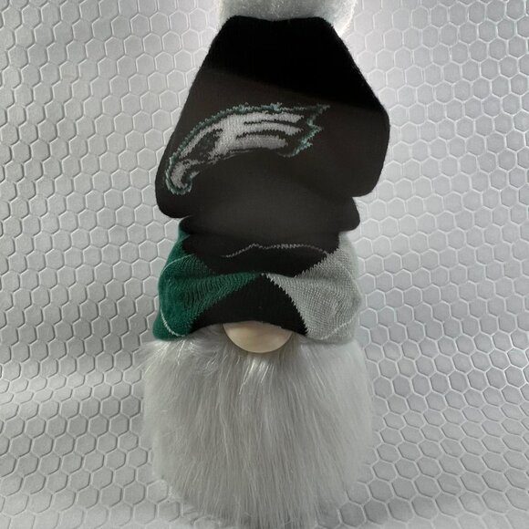 Philadelphia Eagles Football Team Gnome - Picture 3 of 3